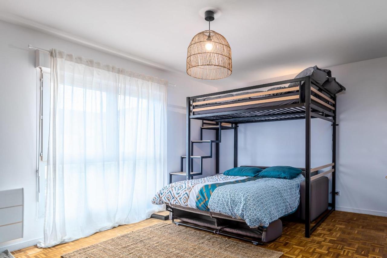Appart'Hotel Sahara- Next To Disney Монтеврен Екстериор снимка