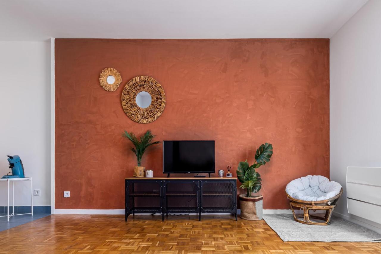 Appart'Hotel Sahara- Next To Disney Монтеврен Екстериор снимка